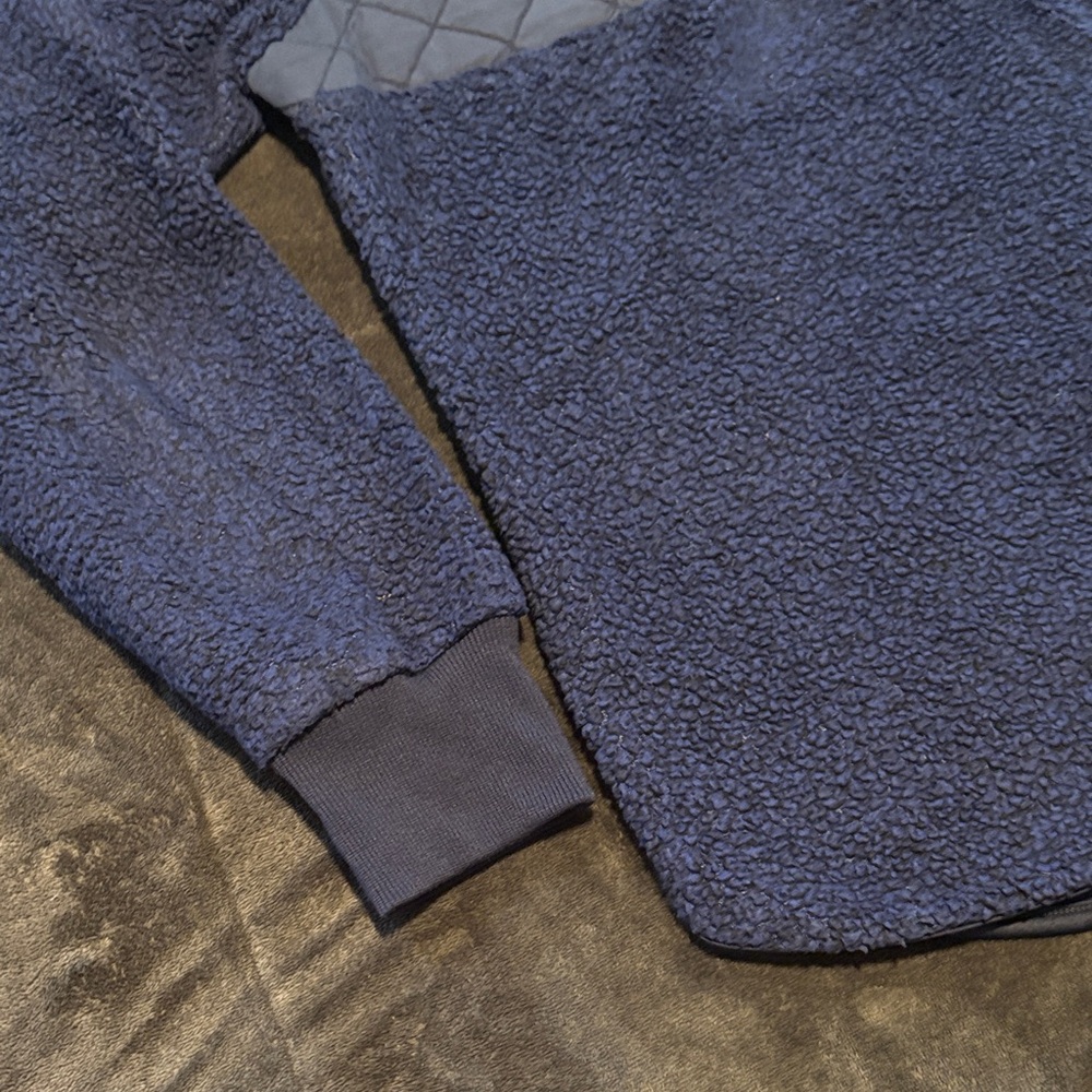 Navy Blue Quilted Pullover Fleece - Picture 4 of 7
